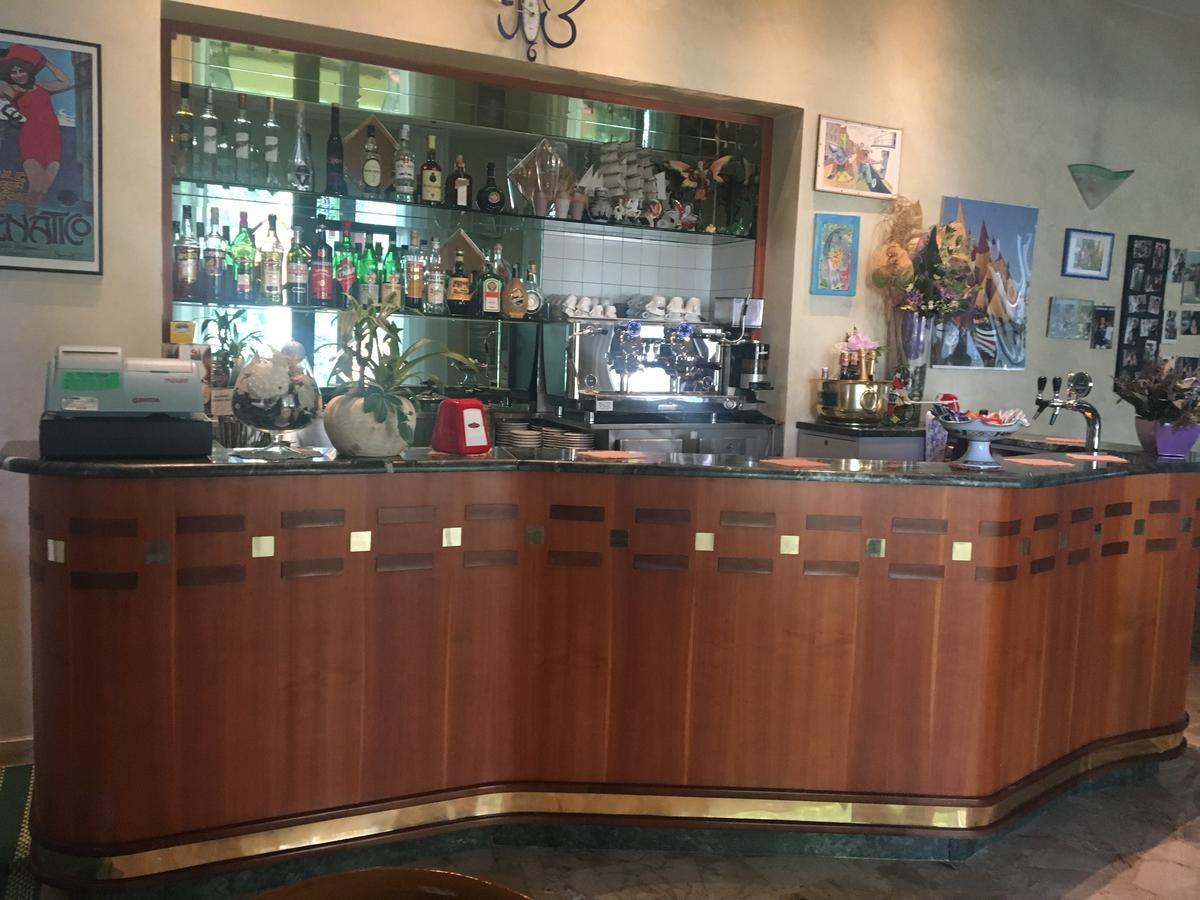 Hotel Laila Cesenatico Luaran gambar