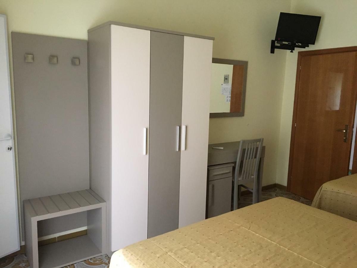 Hotel Laila Cesenatico Luaran gambar